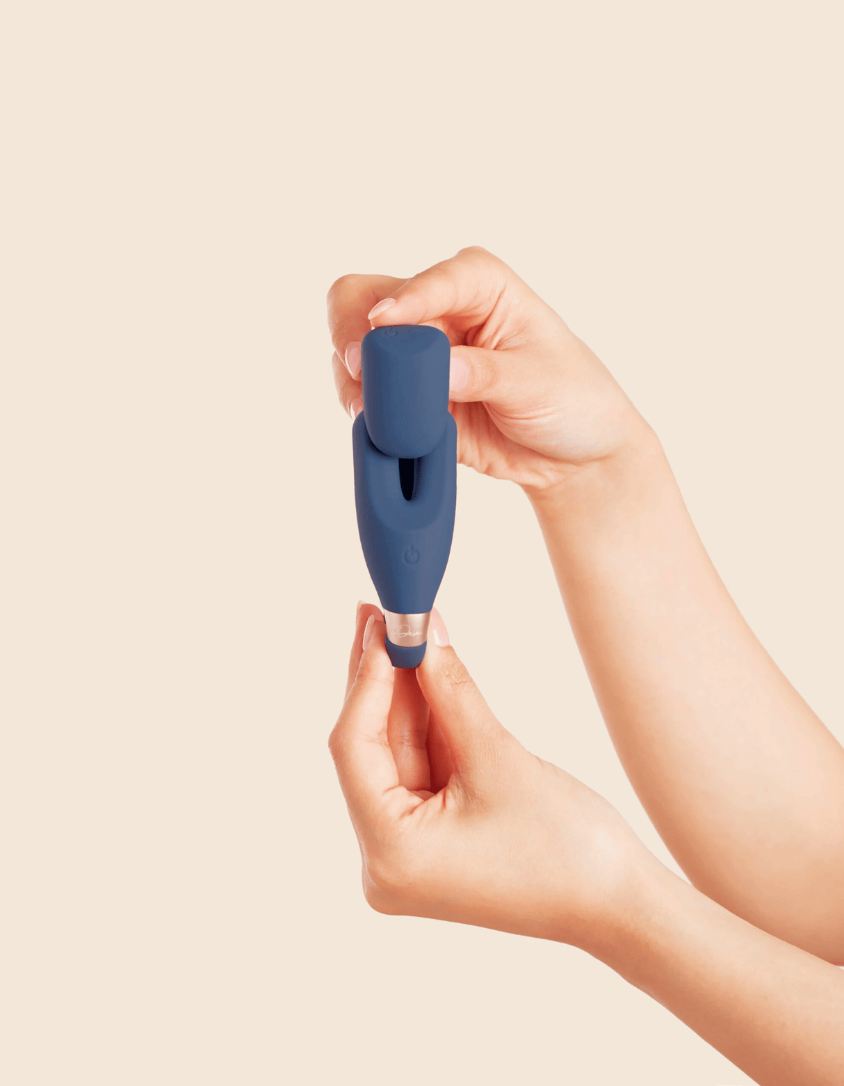 Deia The Wearable Vibrator