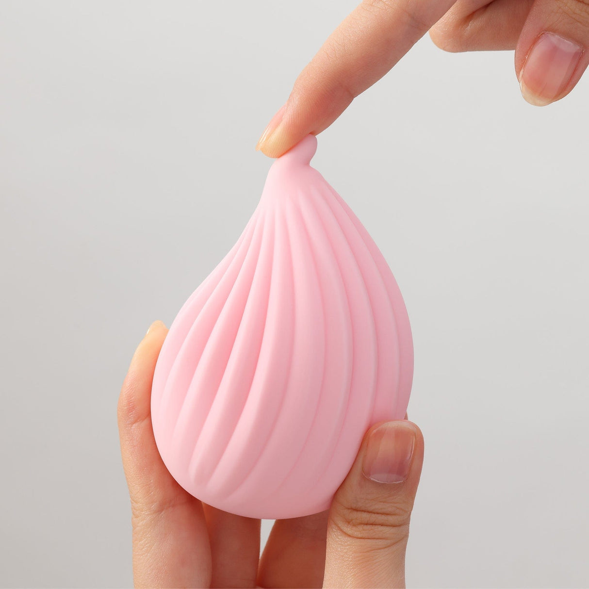 Iroha KUSHI - Nadeshiko - Shell Shaped Vibrator - Clitoral Vibrator