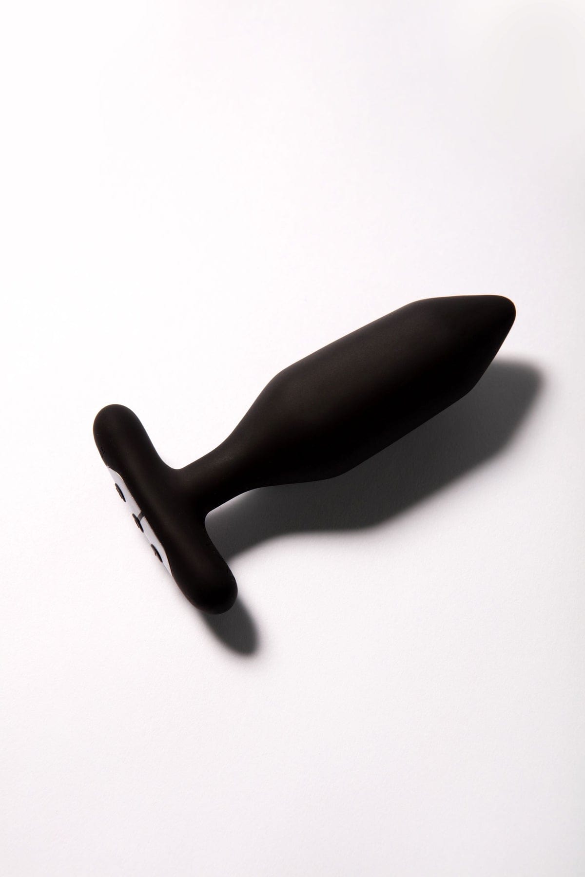 Je Joue Onyx Vibrating Butt Plug Black