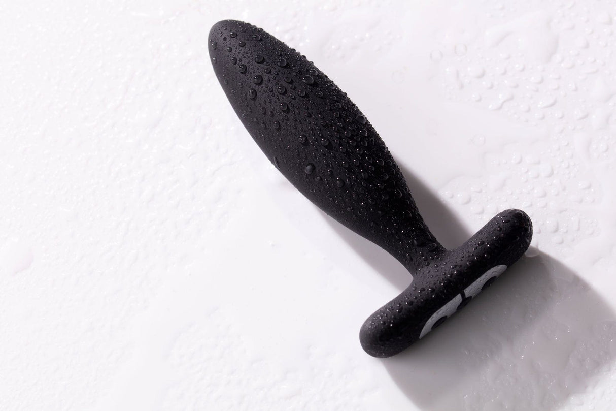 Je Joue Vesta Vibrating Butt Plug Black