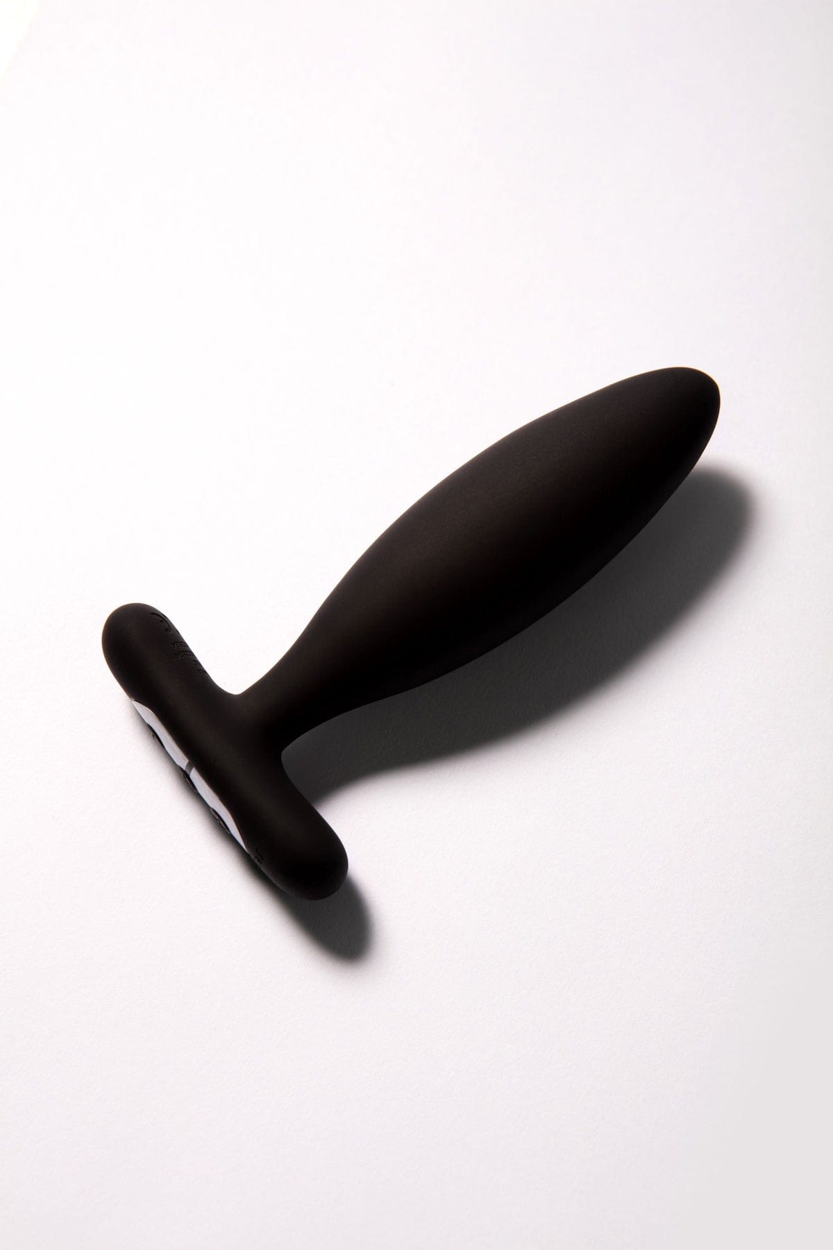 Je Joue Vesta Vibrating Butt Plug Black