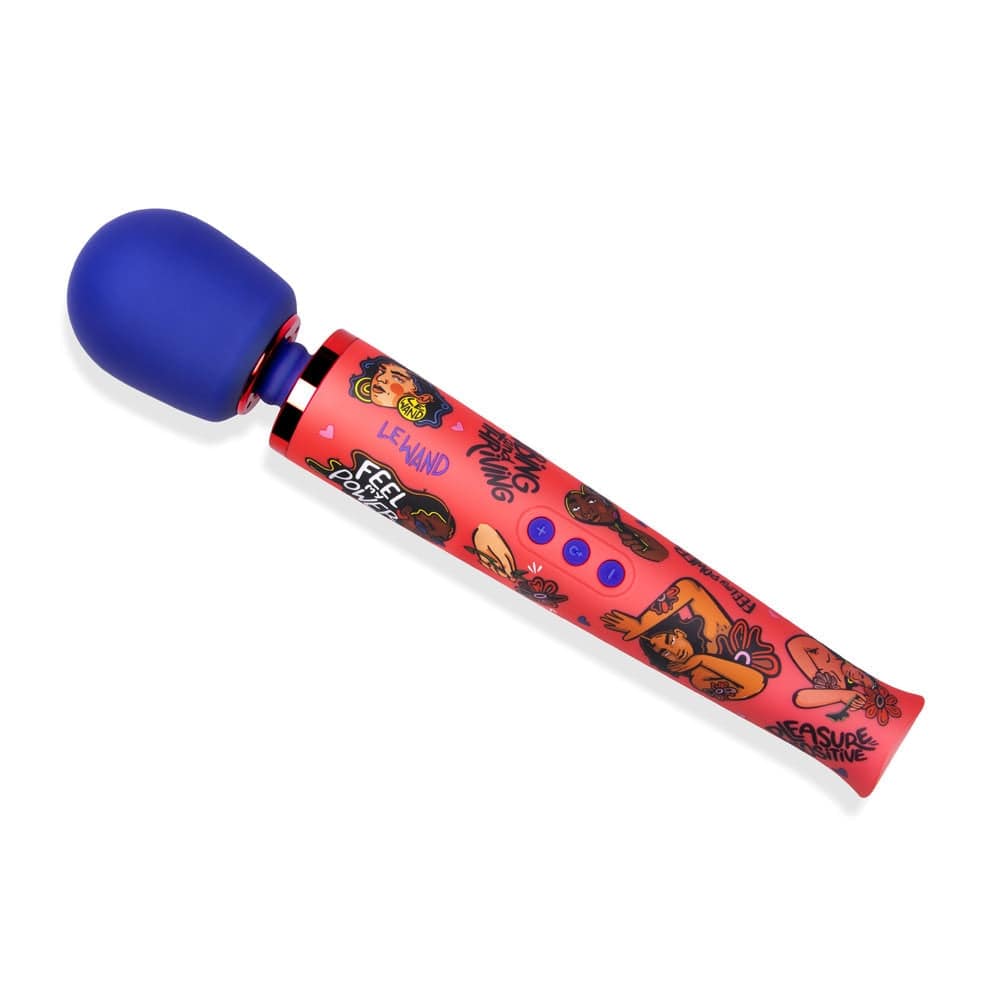 Le Wand Feel My Power x Kelly Malka - Best Big Wand Vibrator