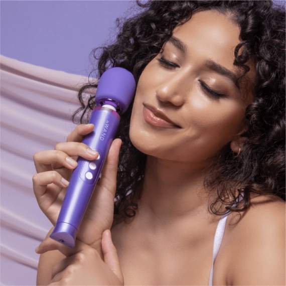 Le Wand Petite - Award-Winning Rechargeable Wand Vibrator - Violet