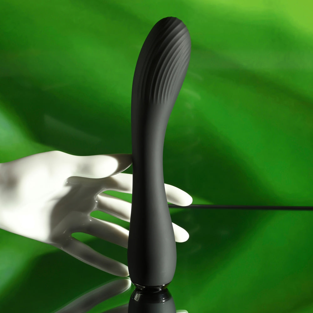 SELOPA Midnight Magic Curved G-Spot Vibrator