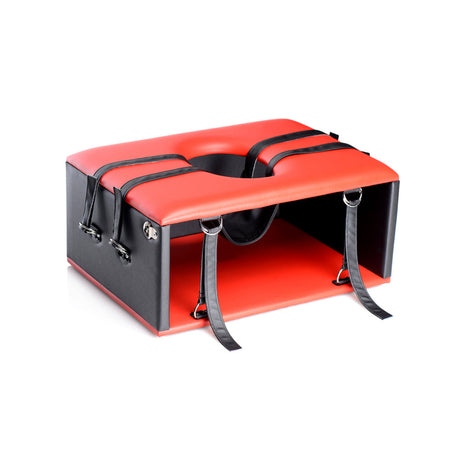 Queening Chair - Oral Play