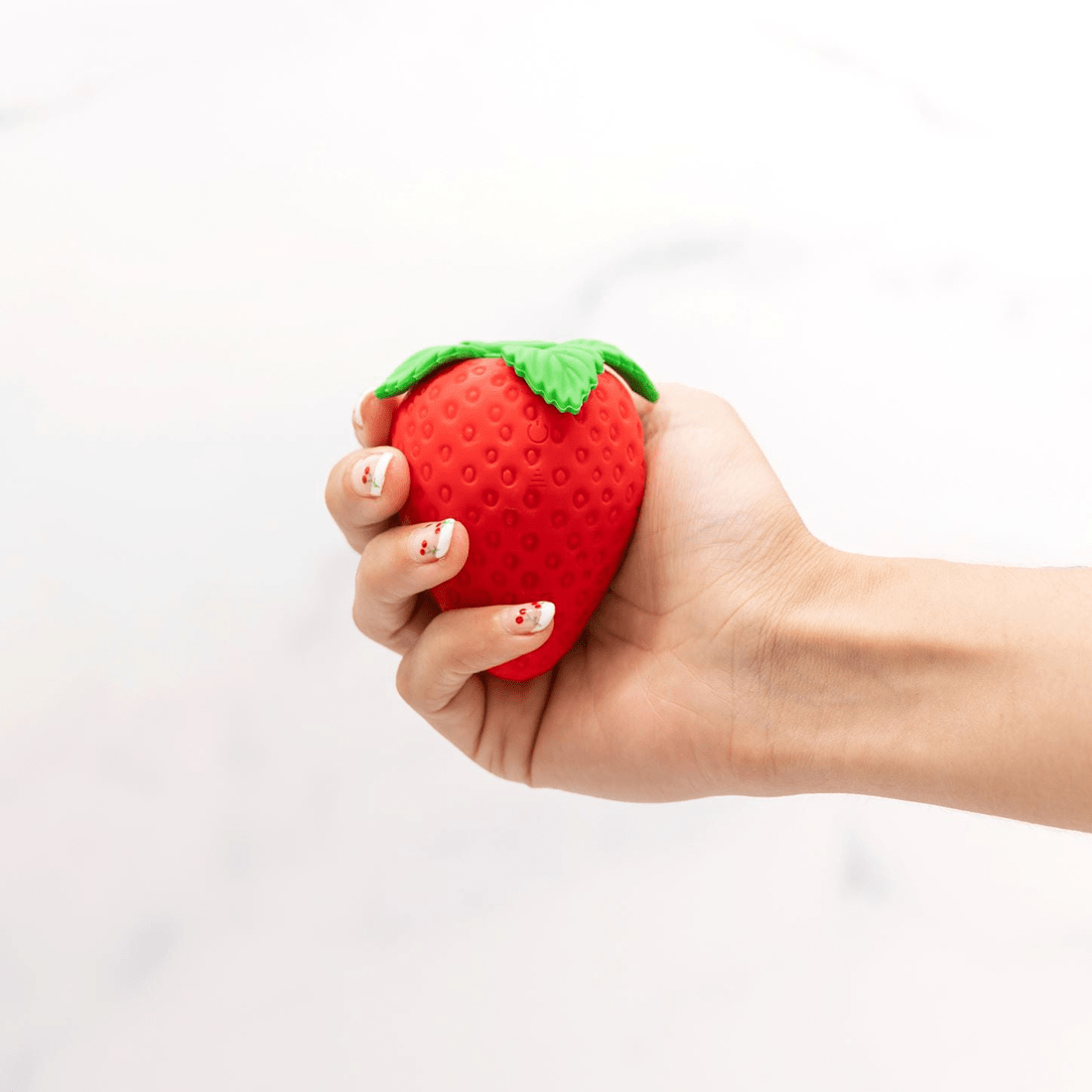 Strawberry Emojibator - Vibrator & Suction